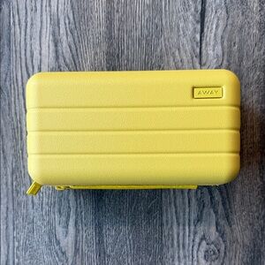 listing-status-banner